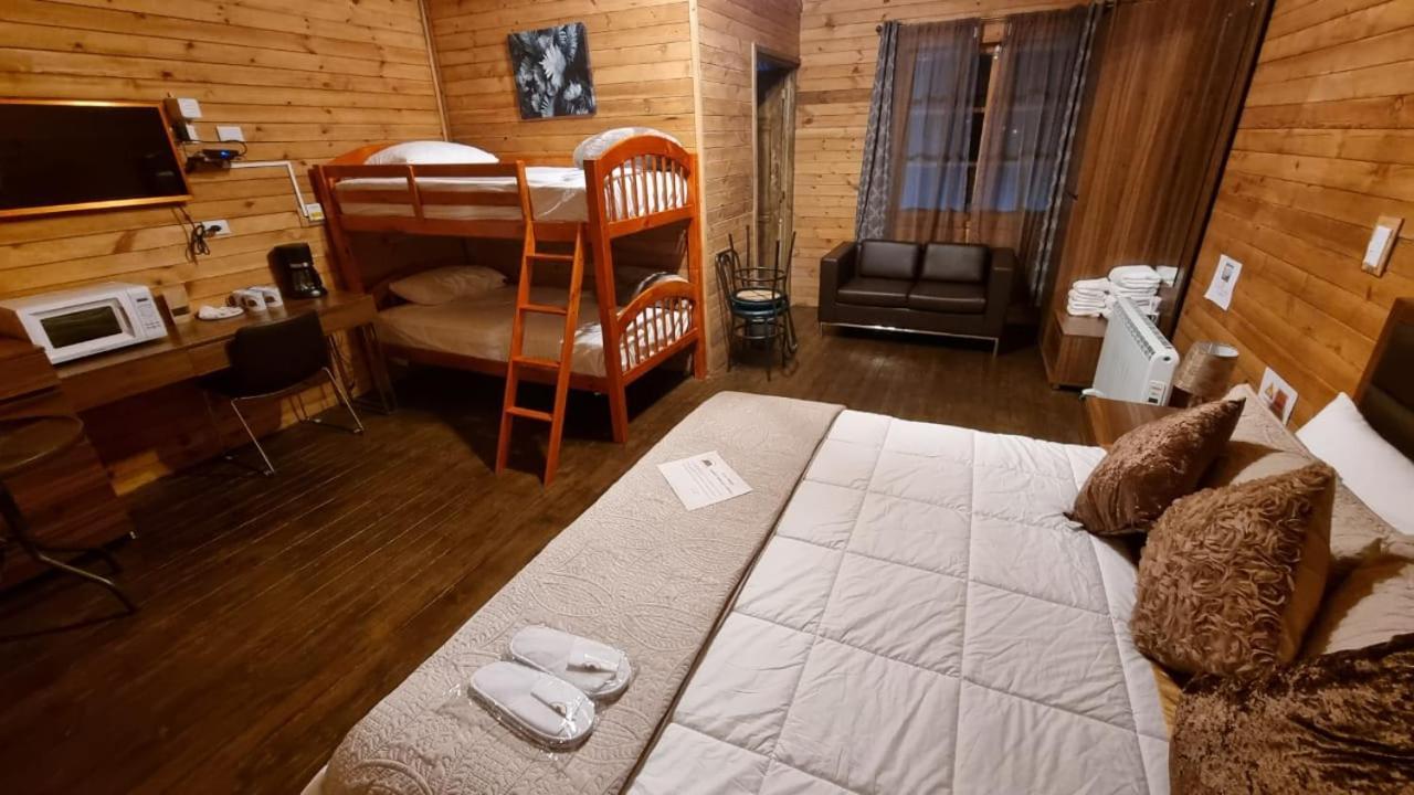 Hotel Cabanas Y Mirador Secret Garden Cr カルタゴ エクステリア 写真